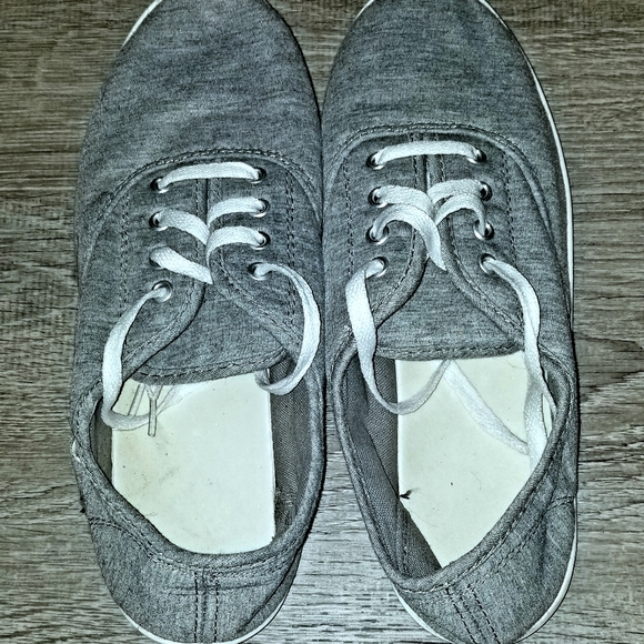 Heather Gray Shoes - Picture 3 of 6